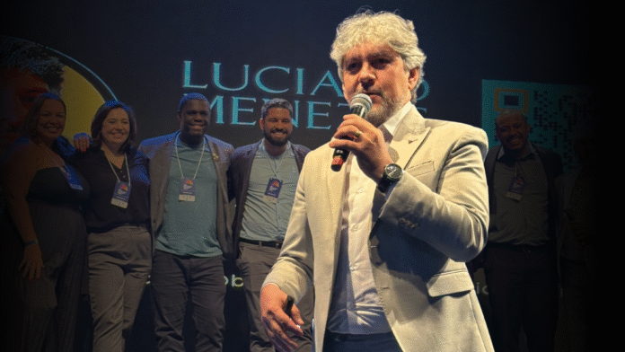 Luciano Menezes no Rio Business Summit 2025: os 7 Pilares do Network 7.0 e o poder dos relacionamentos estratégicos no mercado empresarial.